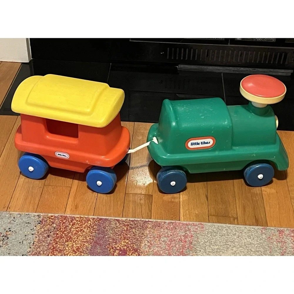 Vintage Little Tikes Chugga Choo Choo Ride-On Train CLEAN -Engine And Caboose